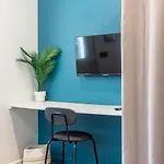 Maska - Avec Terrasse Proche Et Aéroport De Appartement