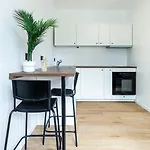 Appartement Maska - Avec Terrasse Proche Et Aéroport De *