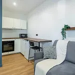 Appartement Maska - Avec Terrasse Proche Et Aéroport De Nice