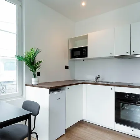 Apartman Maska - Avec Terrasse Proche Et Aeroport De