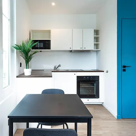 Apartman Maska - Avec Terrasse Proche Et Aeroport De *