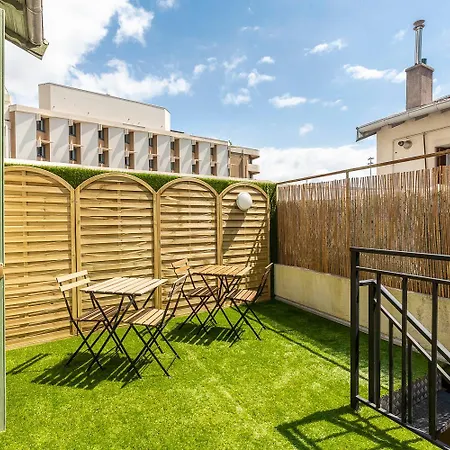 Maska - Avec Terrasse Proche Et Aeroport De