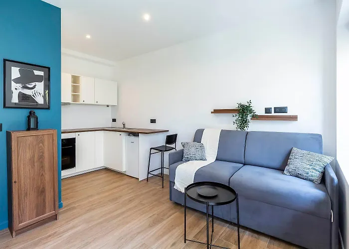 Daire Maska - Avec Terrasse Proche Et Aeroport De