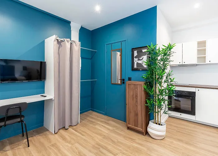 Maska - Avec Terrasse Proche Et Aeroport De Appartement *