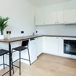 Maska - Avec Terrasse Proche Et Aéroport De Apartamento