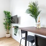 Apartamento Maska - Avec Terrasse Proche Et Aéroport De *